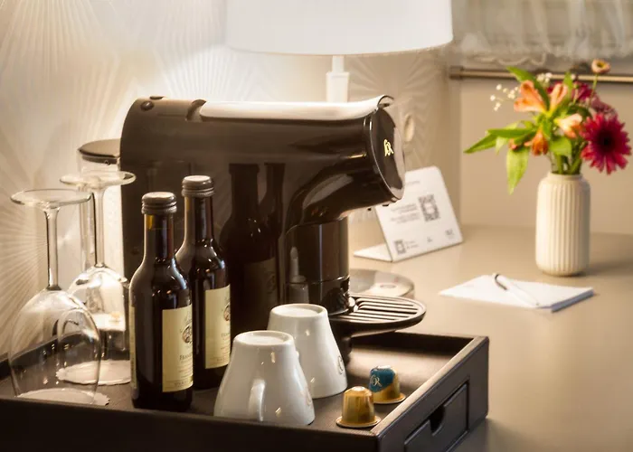 Essence Hotel 4*