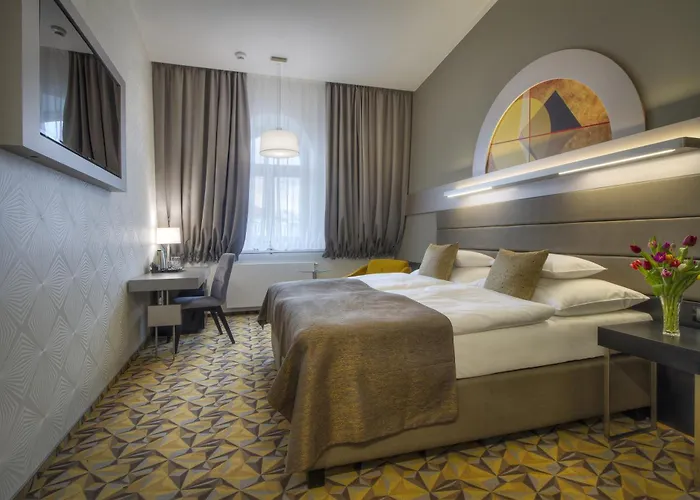 Essence Hotel 4*
