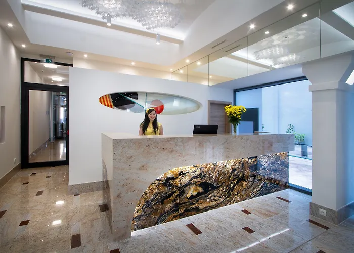 Essence Otel Prag